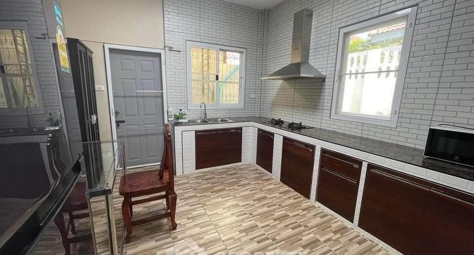 For rent 3 bedrooms house in Bang Lamung, Chonburi