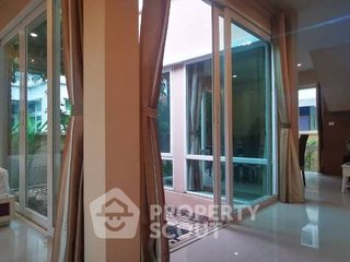 For rent 3 bedrooms house in Mueang Chon Buri, Chonburi