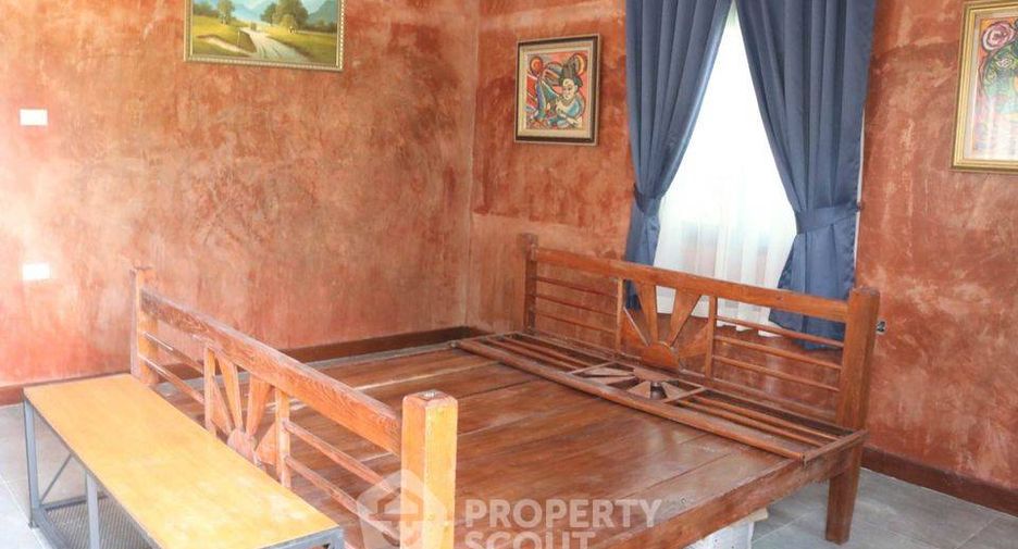 Villa zum Kauf mit 5 Zimmer in Sattahip, Pattaya
