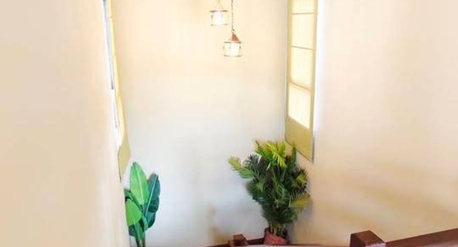 Casa en alquiler de 3 habitaciones en Si Racha, Chonburi