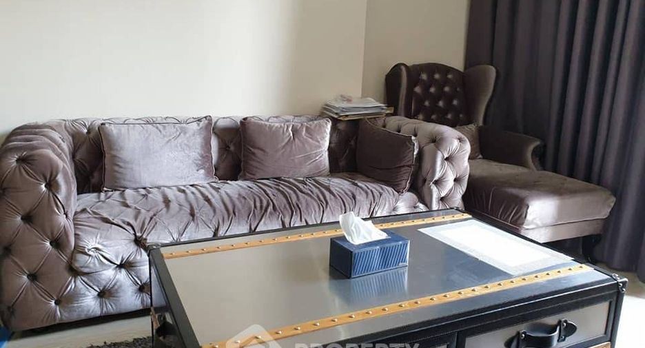 Продажа 2 спальни кондо в Хуаи Кхщанг, Бангкок