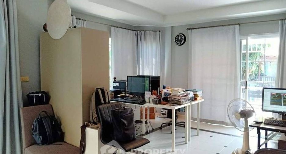 Haus zum Kauf mit 3 Zimmer in Lat Krabang, Bangkok