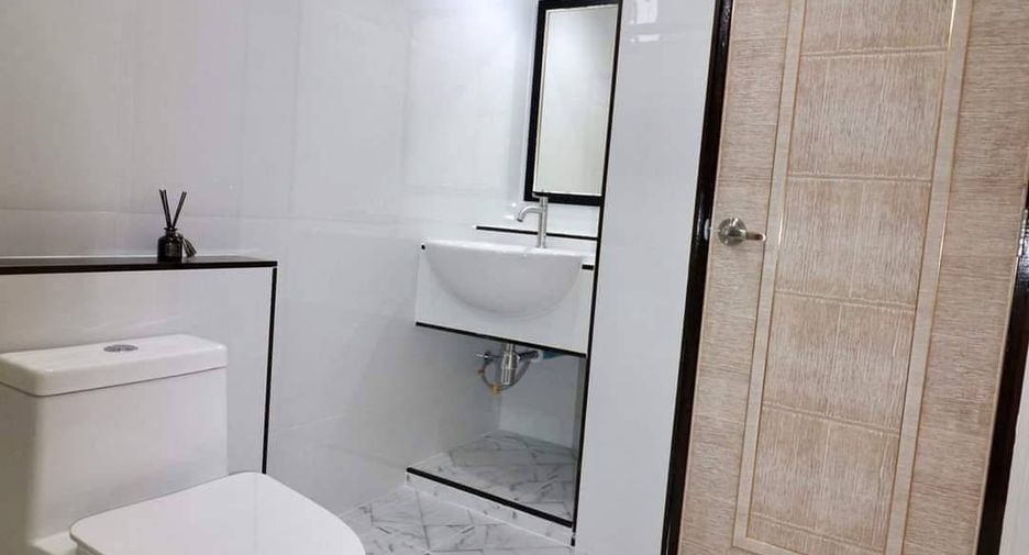 Продажа 3 спальни дом в Huay Yai, Паттайя