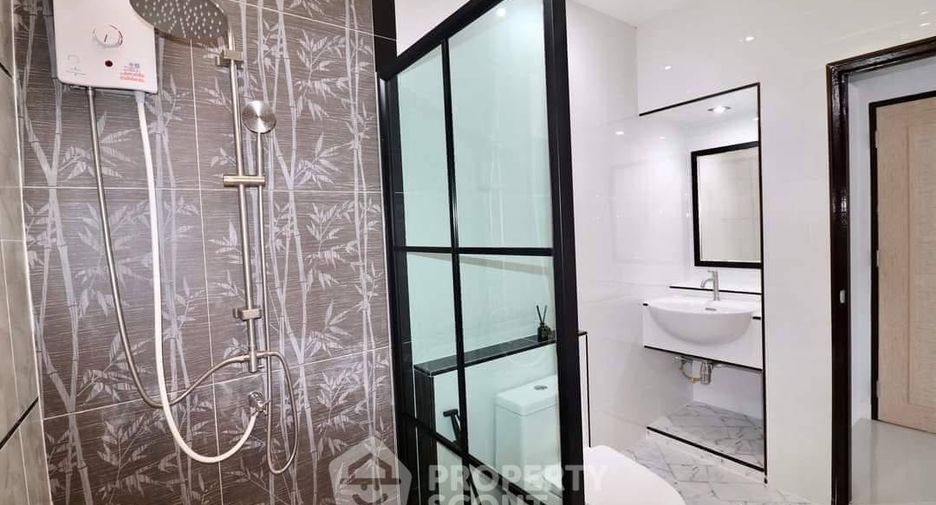 Продажа 3 спальни дом в Huay Yai, Паттайя