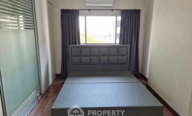 For rent 1 bed condo in Sathon, Bangkok