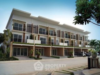 For sale 3 bedrooms townhouse in Bang Lamung, Chonburi