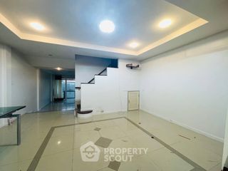 For sale 3 bedrooms townhouse in Bang Lamung, Chonburi