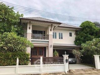 出售 5 卧室 联排别墅 在 Mueang Chon Buri, Chon Buri