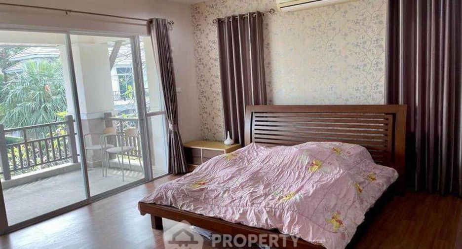 Casa adosada en venta de 5 habitaciones en Mueang Chon Buri, Chonburi