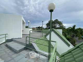 For sale 4 bedrooms house in Na Jomtien, Pattaya