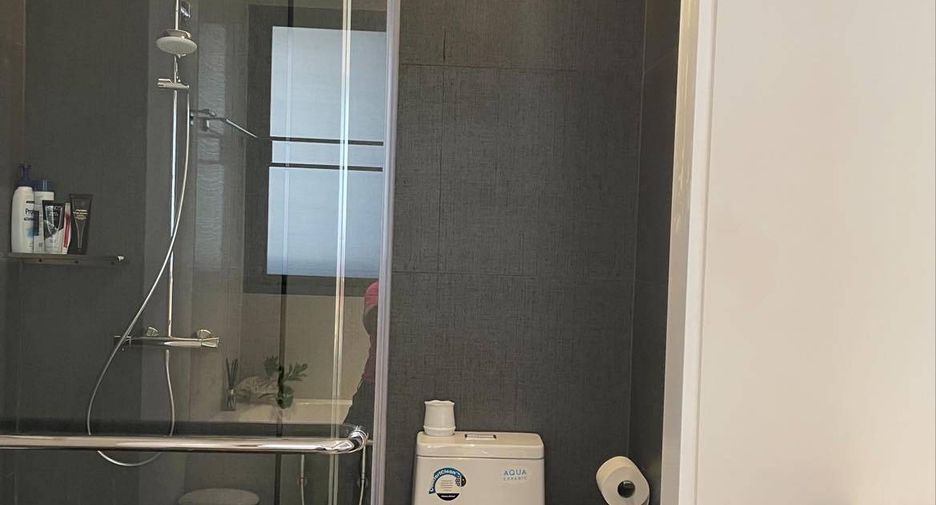 For sale 3 bedrooms condo in Jomtien, Pattaya