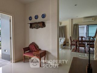 For rent 4 ベッドルーム house in Bang Kapi, Bangkok