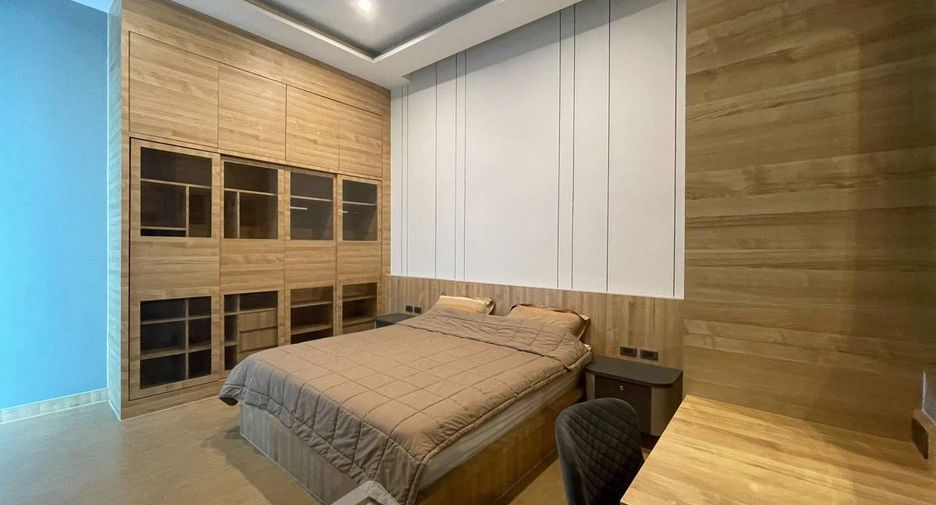 For rent 3 bedrooms villa in East Pattaya, Pattaya