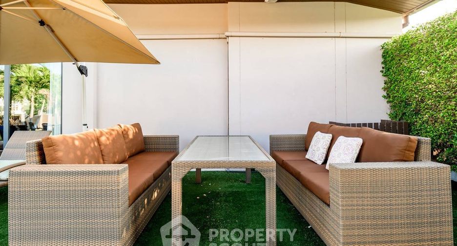 For rent 3 bedrooms villa in Huay Yai, Pattaya