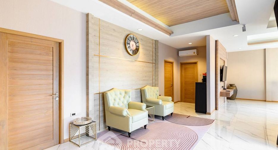 For rent 3 bedrooms villa in Huay Yai, Pattaya