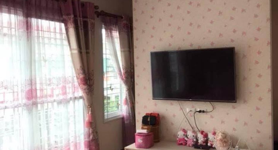 For sale 3 bedrooms townhouse in Bang Lamung, Chonburi