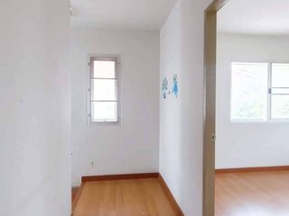 À vendre 3 chambres maison de ville à Mueang Chon Buri, Chonburi