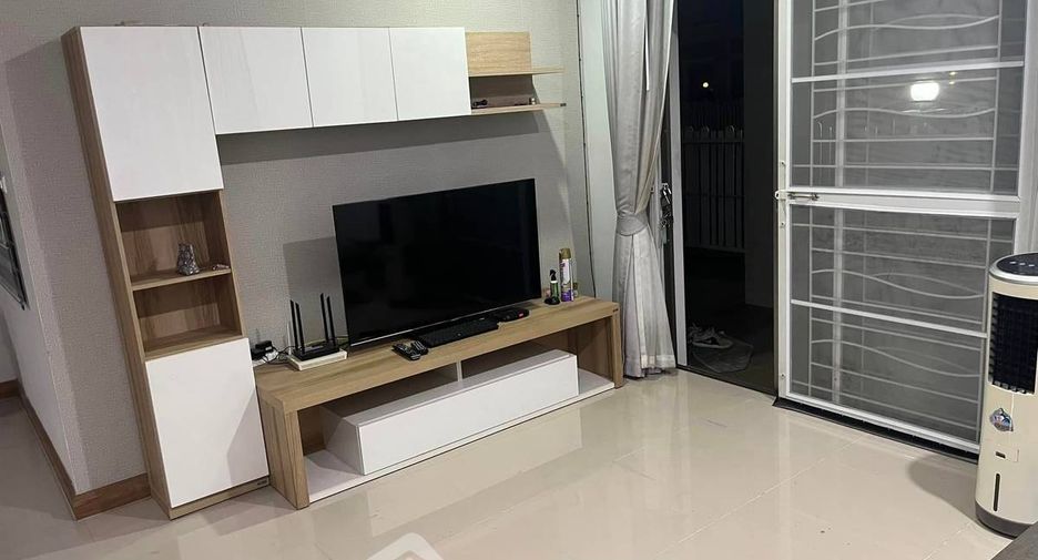 For sale 3 bedrooms house in Si Racha, Chonburi