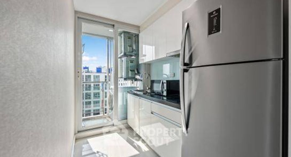 For sale 1 bed condo in Phra Khanong, Bangkok