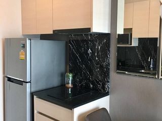 À vendre 1 chambre condo à Huai Khwang, Bangkok