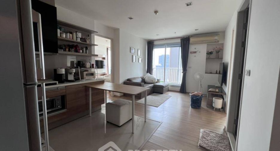 For rent 2 ベッドルーム condo in Phra Khanong, Bangkok