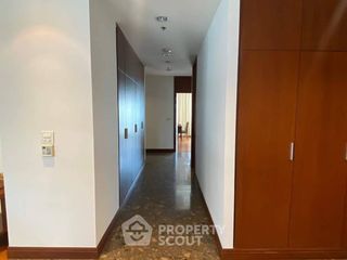For rent 3 ベッドルーム apartment in Pathum Wan, Bangkok