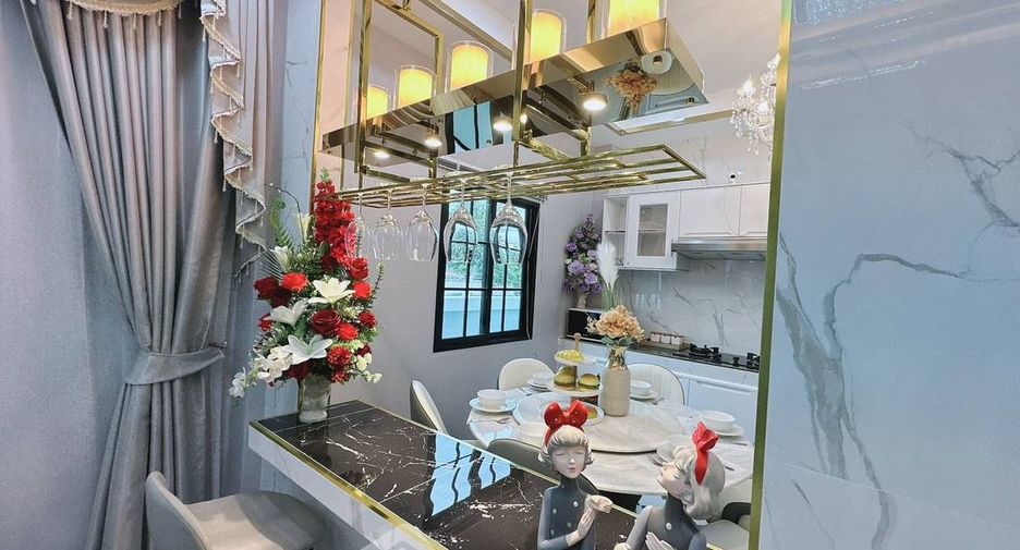 For sale 3 ベッドルーム house in East Pattaya, Pattaya