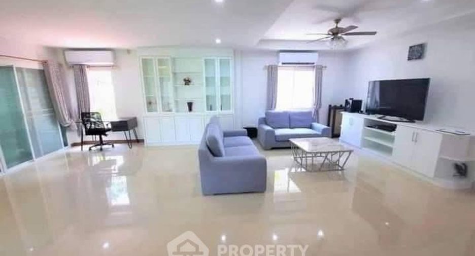 For sale 3 bedrooms house in East Pattaya, Pattaya