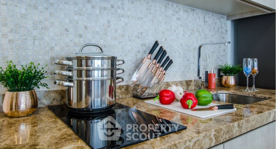 For sale 2 bedrooms condo in Pratumnak, Pattaya