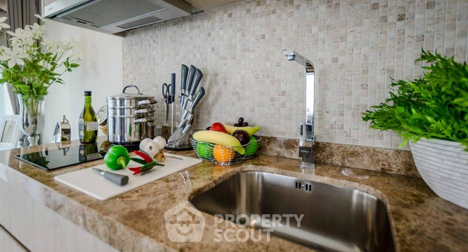 For sale 2 bedrooms condo in Pratumnak, Pattaya