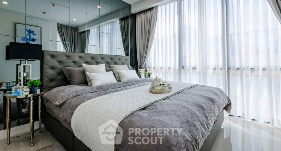 For sale 2 bedrooms condo in Pratumnak, Pattaya