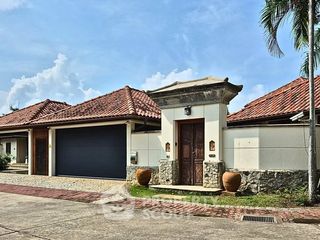 For rent 6 bedrooms house in Bang Lamung, Chonburi