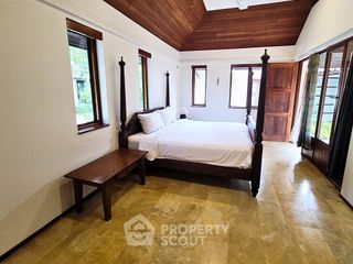 For rent 6 bedrooms house in Bang Lamung, Chonburi