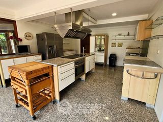 For rent 6 bedrooms house in Bang Lamung, Chonburi