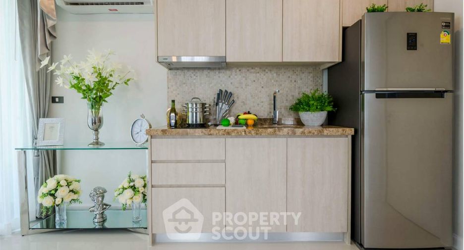 For sale 2 bedrooms condo in Pratumnak, Pattaya