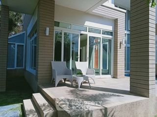 À vendre 4 chambres villa à Na Jomtien, Pattaya