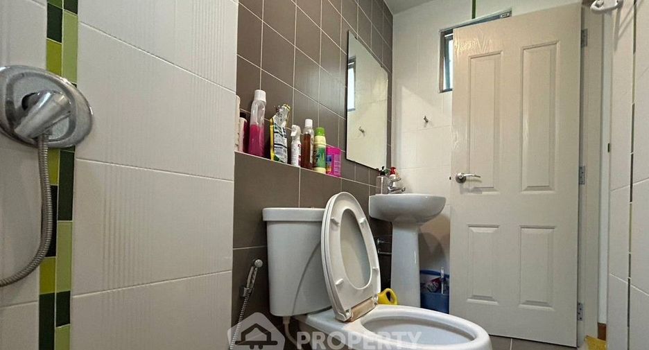 Casa en venta de 3 habitaciones en Mueang Chon Buri, Chonburi