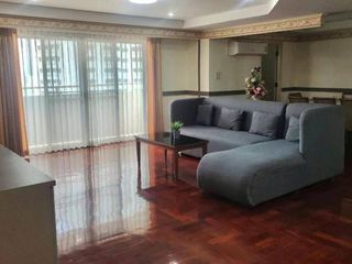 For rent 3 bedrooms apartment in Watthana, Bangkok