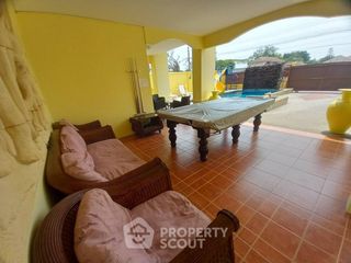 For sale 4 bedrooms house in Bang Lamung, Chonburi