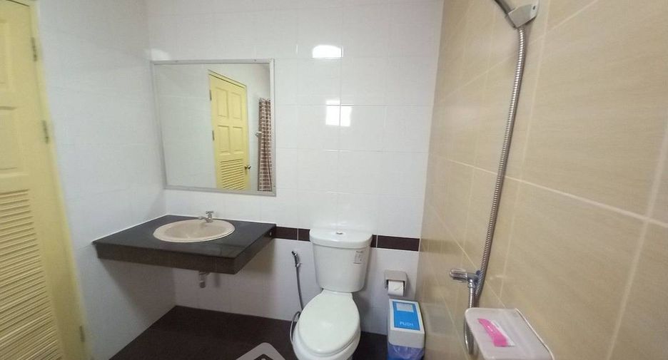 For sale 4 bedrooms house in Bang Lamung, Chonburi