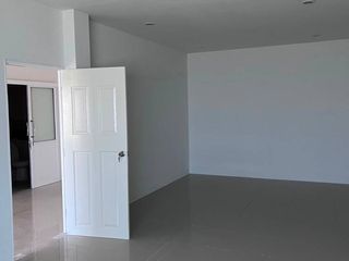 Reihenhaus zum Kauf mit 3 Zimmer in Mueang Chon Buri, Chonburi