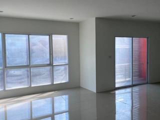 Reihenhaus zum Kauf mit 3 Zimmer in Mueang Chon Buri, Chonburi