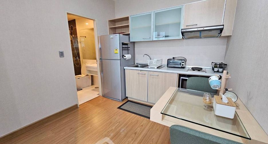 À louer 1 chambre condo à Yan Nawa, Bangkok