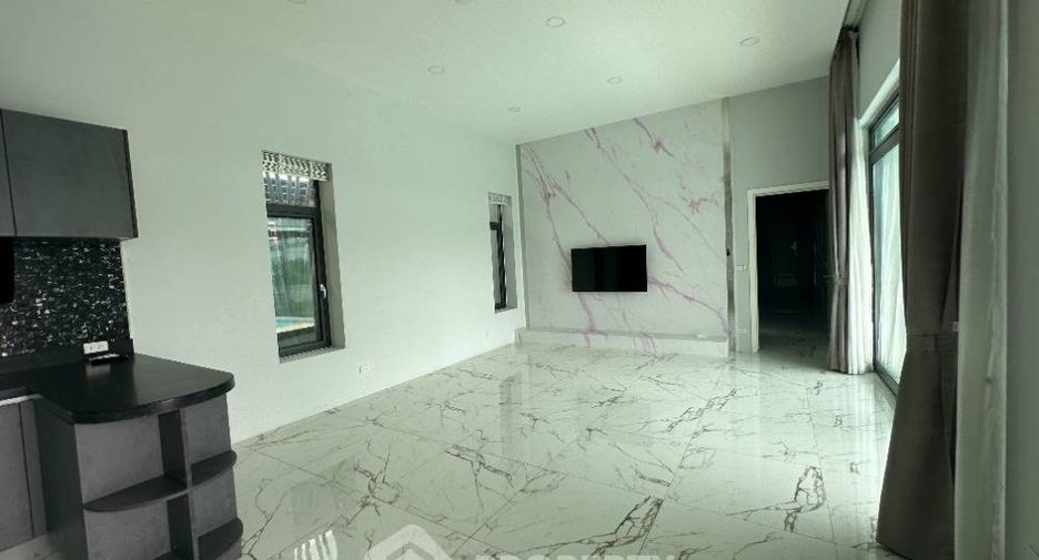 For sale 3 bedrooms villa in East Pattaya, Pattaya