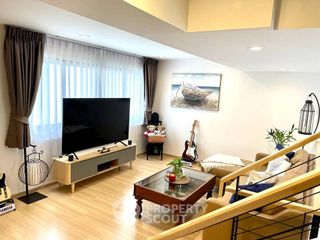 出租 3 卧室 联排别墅 在 Suan Luang, 曼谷