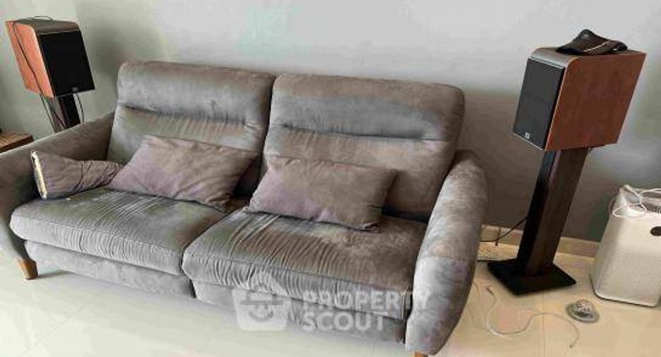For sale 2 bedrooms condo 