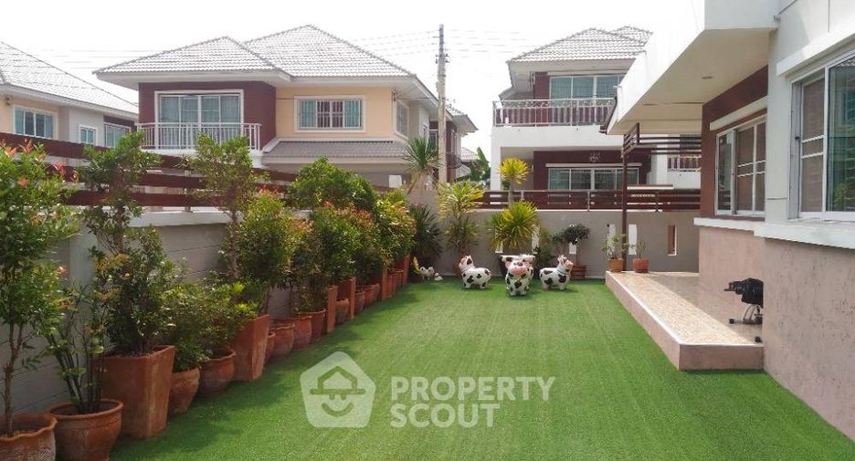 À vendre 3 chambres maison à Ban Bueng, Chonburi