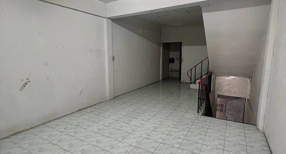 For sale 3 bedrooms townhouse in Mueang Chon Buri, Chonburi
