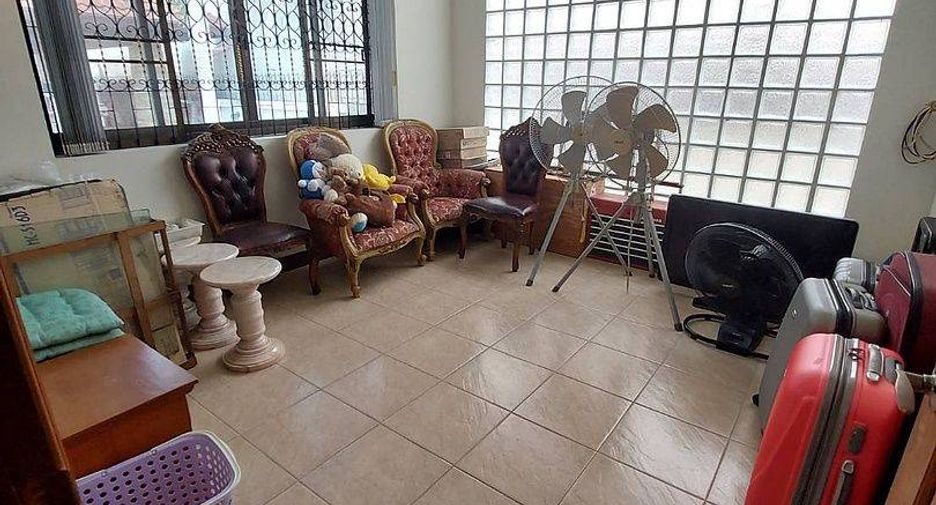 For sale 7 bedrooms house in East Pattaya, Pattaya