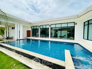 Haus zum Kauf mit 1 Zimmer in Bang Lamung, Chonburi